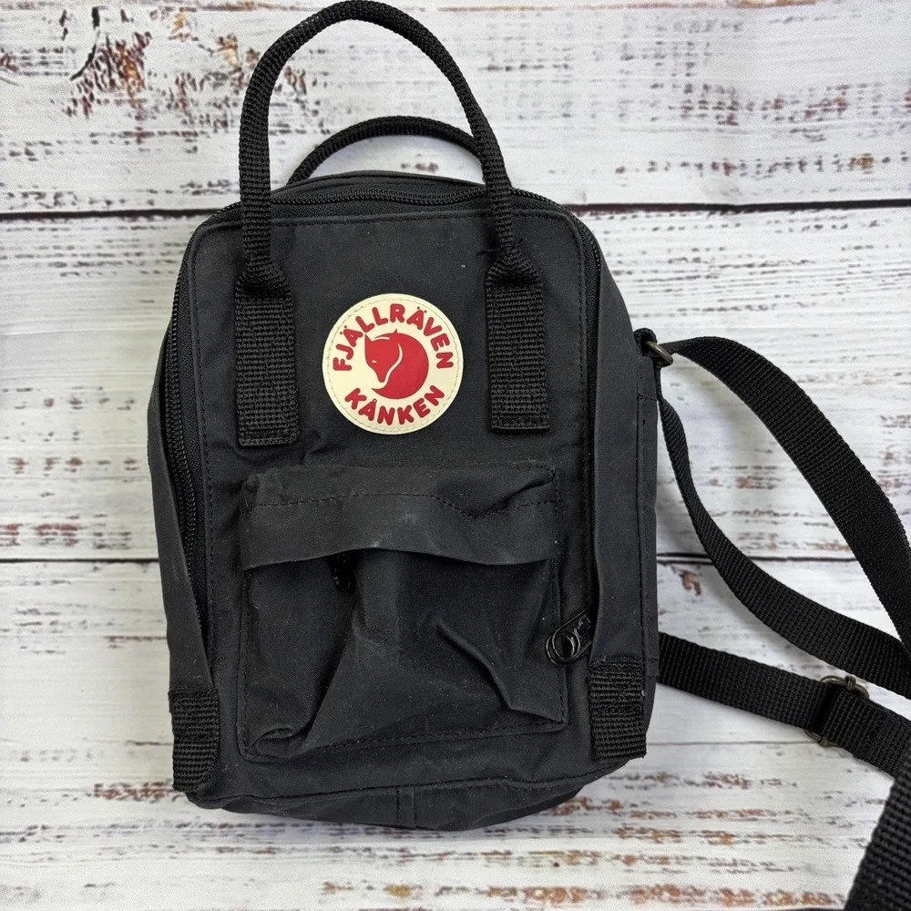 FjallRaven Kanken Sling Shoulder Bag Purse (Black) F23797 - Picture 3 of 10